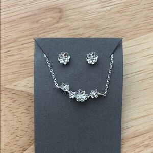 Elegant Silver Floral Jewelry Set